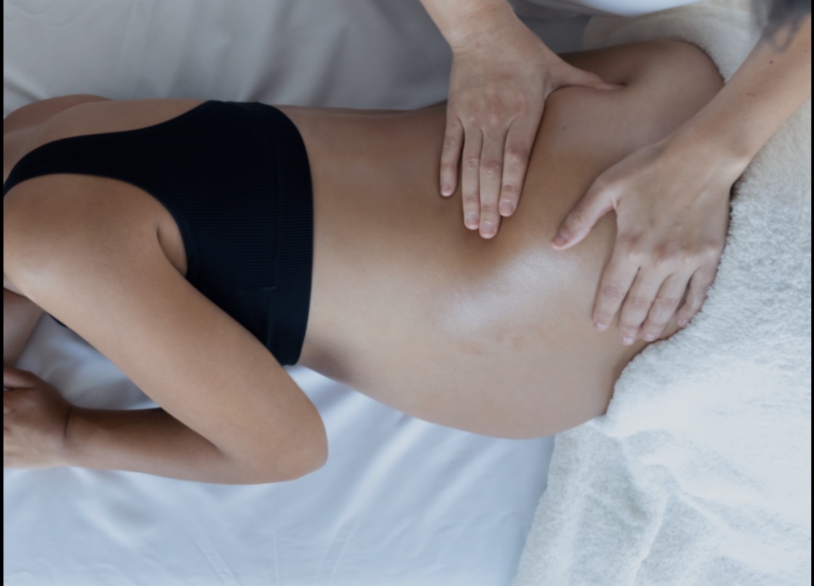 Pic of pregnancy massage 